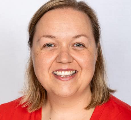 Name Experte_Schmidt_Sandra_Porträt2
