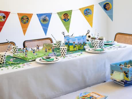 Kindergeburtstag Fußball Mottoparty Ideen und kostenlose Downloads