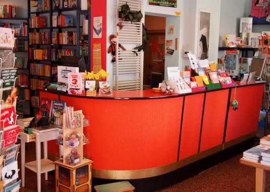 Kinderbuchhandlung Tatzelwurm in Frankfurt am Main