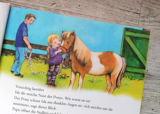 Fabelhafte Ponygeschichten zum Vorlesen Innenseite Mädchen mit Pony