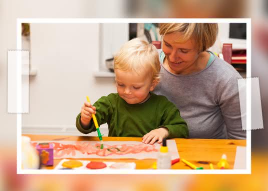 Weihnachtsbasteln mit Kindern Windlicht basteln